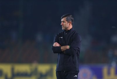 عکس | پایان شایعات جدایی کریم باقری از پرسپولیس