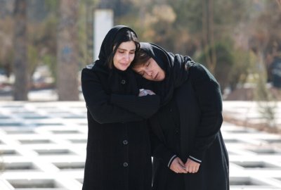 نورا هاشمی و علیرضا آرا در یک دوراهی اخلاقی؛ بی‌نام آماده نمایش شد