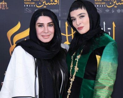عکس | تیپ و استایل عجیب دو بازیگر زن با لباس‌های مصری