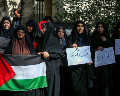 تصاویر | تجمع اساتید دانشگاه‌های تهران مقابل دفتر سازمان ملل