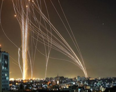 عکس | موشک‌های سپاه برفراز پارلمان اسرائیل