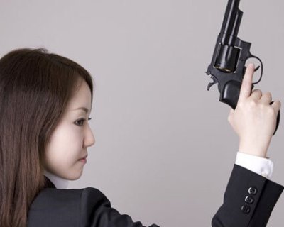 عکس | این زن، تنها زنی است که عضو مافیای ژاپن شد؛ استاد بریدن انگشت!