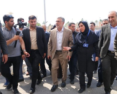 تصاویر | بازدید  وزیر بهداشت، درمان و آموزش پزشکی در بدو ورود به استان ایلام از بیمارستان رازی