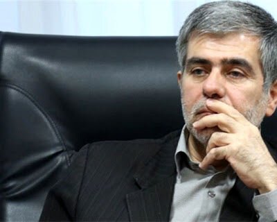 تصاویر | مدارک و مدال‌های شهید فریدون عباسی که در بقایای محل ترور او به بیرون پرتاب شد