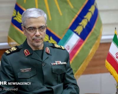 عکس | تصویری از سردار باقری در کنار برادر شهیدش