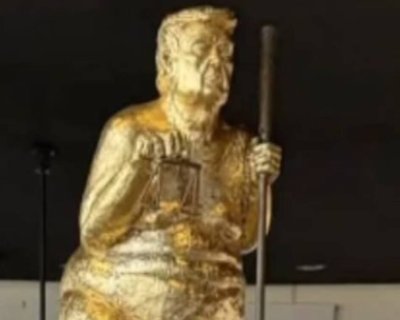 رونمایی از مجسمه جنجالی ترامپ با عنوان طاعون نارنجی + عکس