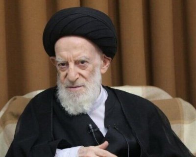 تصویری از  آیت‌الله شبیری‌ زنجانی روی تخت بیمارستان