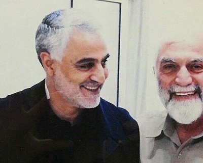 اولین انتشار؛ تصویری از شهید همدانی و شهید سلیمانی در کنار رهبر شهید