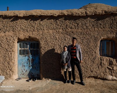 احیای روستای خالی از سکنه با پرورش شتر مرغ