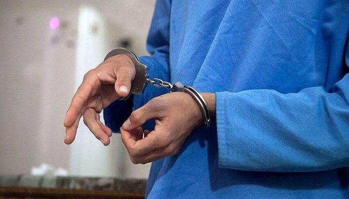 عکس | رونمایی از خالکوبی اژدها روی کمر فروشنده مواد محترقه در استان گیلان بعد از دستگیری