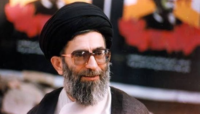 عکس | قابی تاریخی از رجایی، رفسنجانی و رهبر شهید انقلاب در شورای عالی دفاع