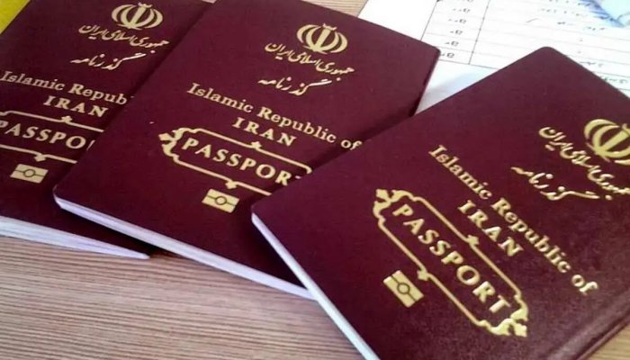 عکس | نوشته جالب در یک مکانیکی؛ چک‌لیست گذرنامه انسان!