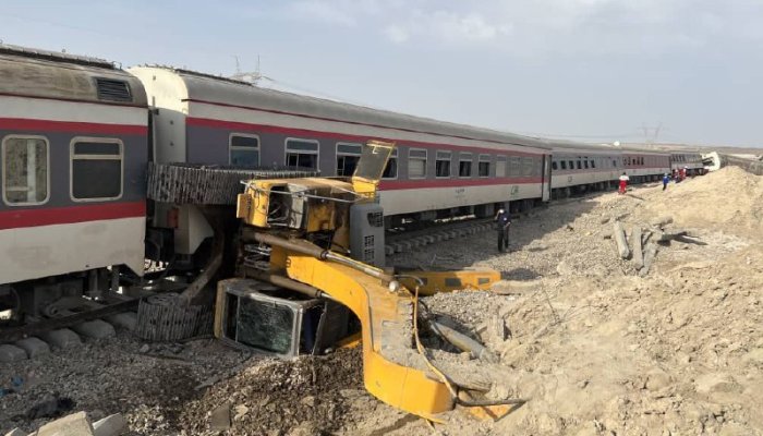 تصاویر حادثه خروج قطار مشهد-یزد از ریل
