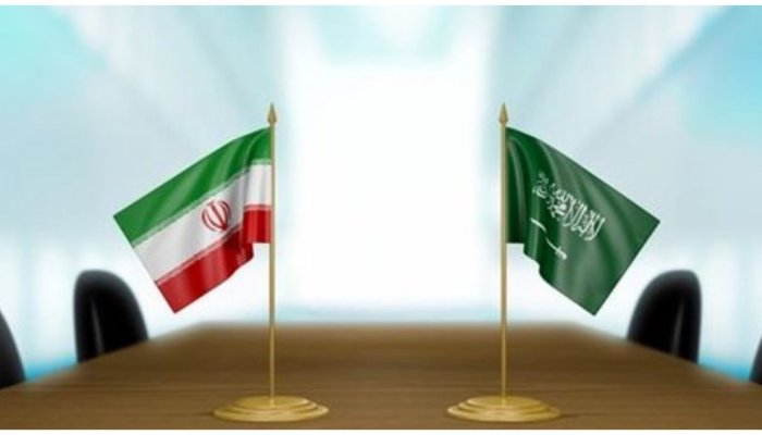 برافراشته شدن پرچم ایران در سفارت ایران در ریاض/ عکس